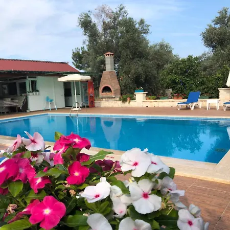 Ferah Otel *