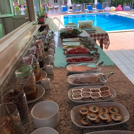 Ferah Otel *