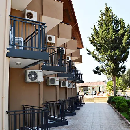 Ferah Otel *