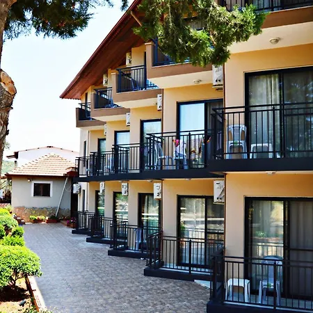 Ferah Otel *